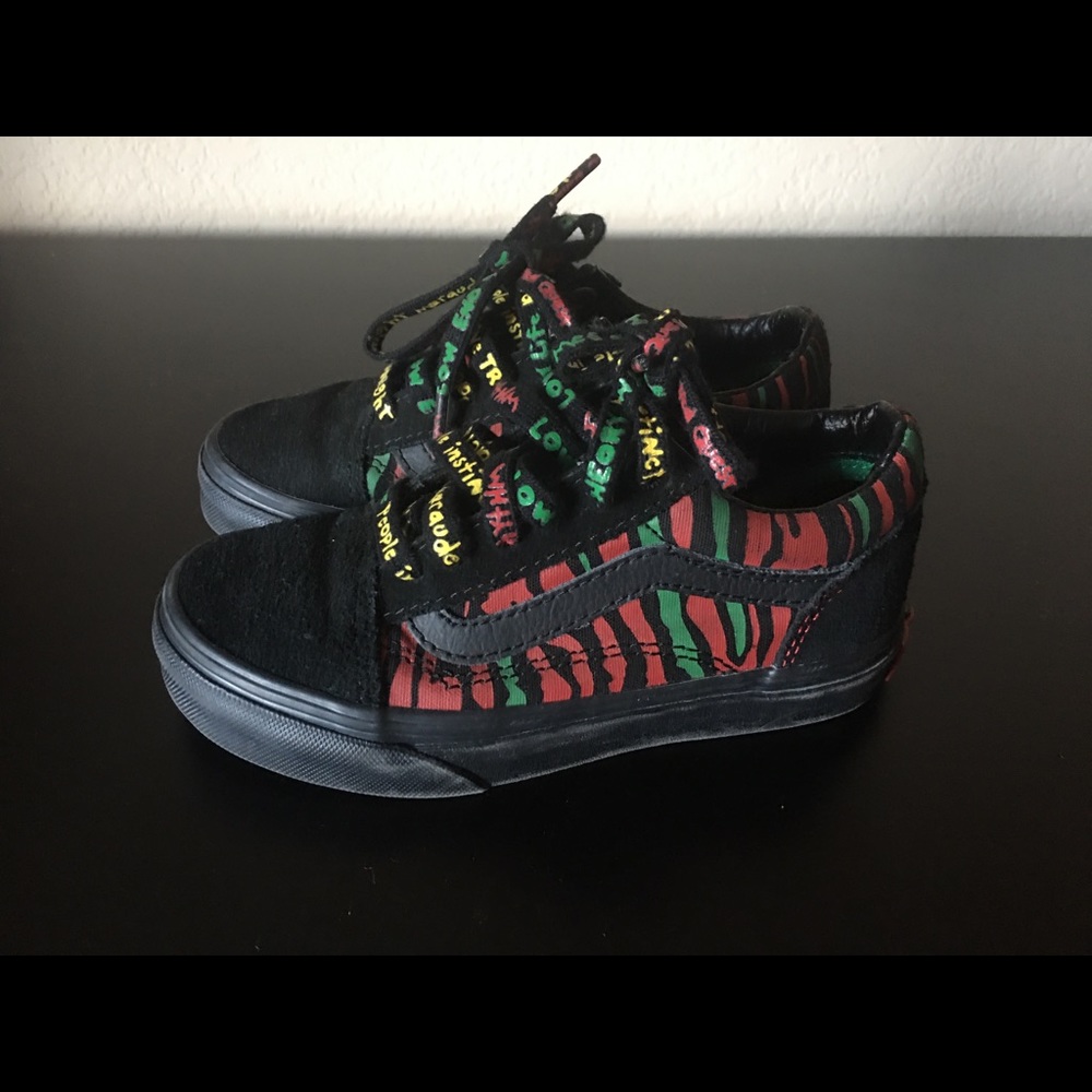 A tribe called quest size 11.5c